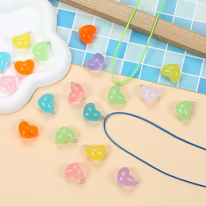 LUBINGSHINE 30pcs Glowing Solar Luminous Star Heart Moon Charms, Mixed Resin Glow in The Dark Star Pendant for DIY Jewelry Craft Making Party Decoration
