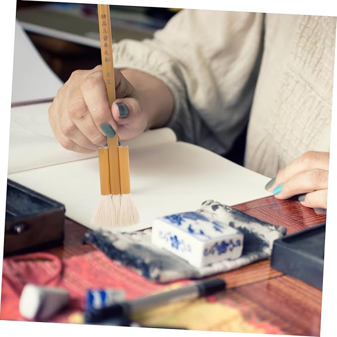 Handheld Wool Painting Brush Portable Paint Brush Tool for Drawing and Crafts Soft Hair Lightweight and Easy to Hold for Artists and Hobbyists
