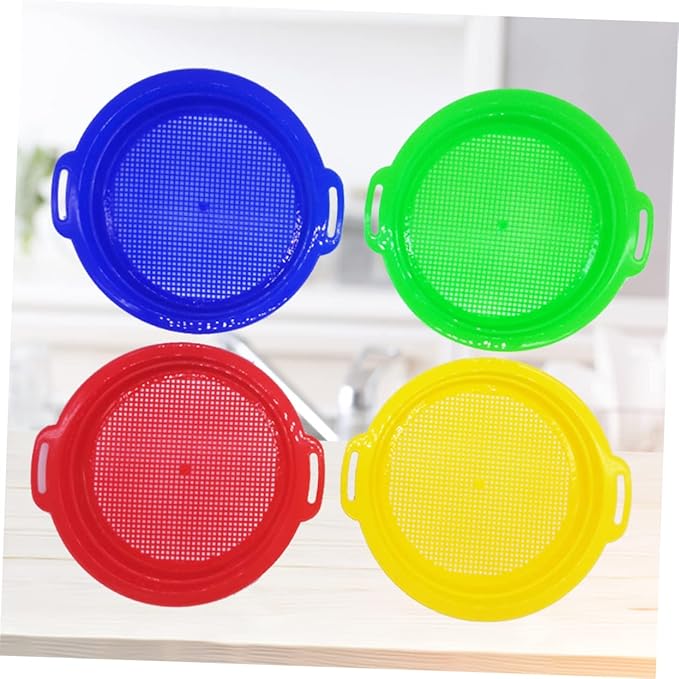 BESPORTBLE 4pcs Plastic Beach Sand Sieve for Lightweight and Sifters in Red Yellow Blue Green Outdoor Sandbox and Beach Play Accessories